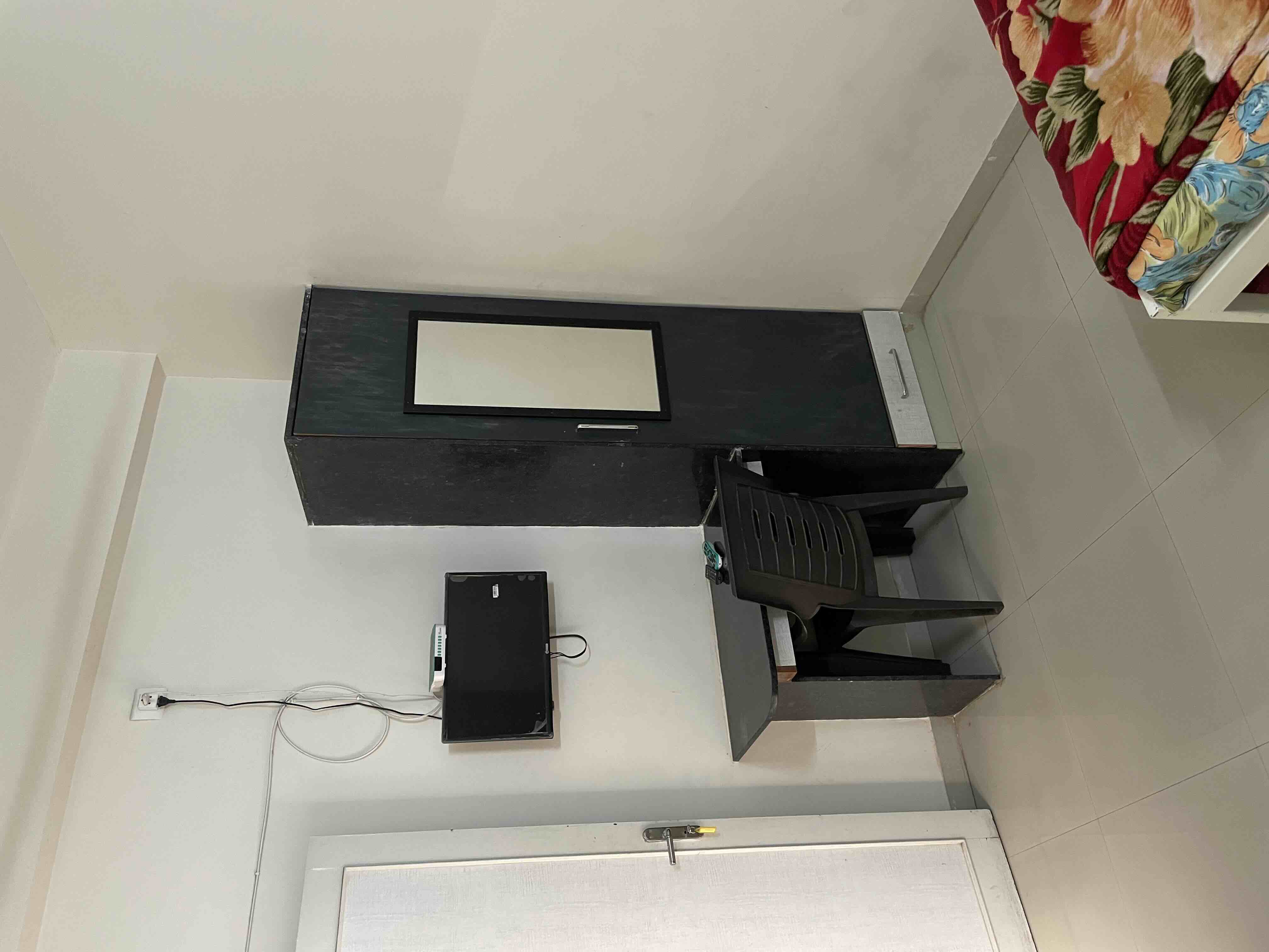 Description of Image 10